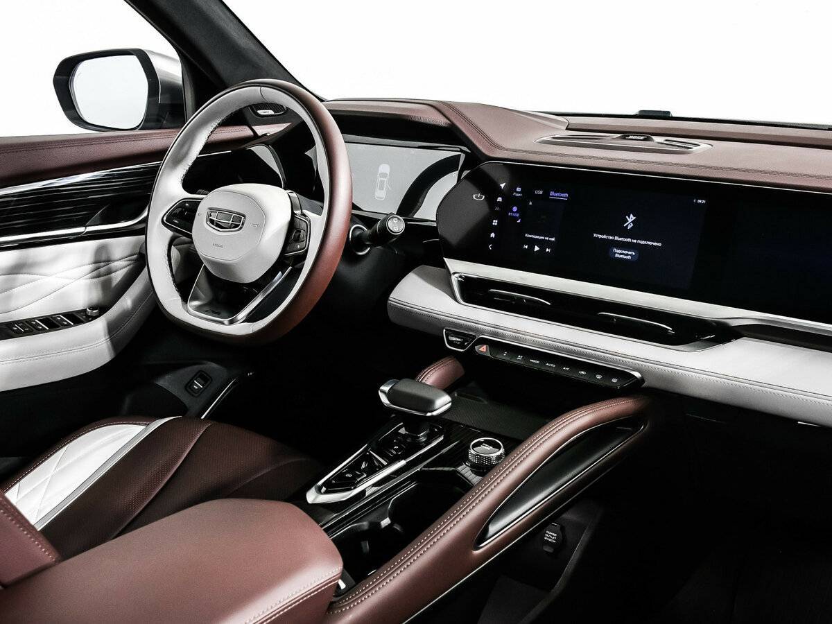 Б/У Джили Монжаро 2024 года. Фото: #8