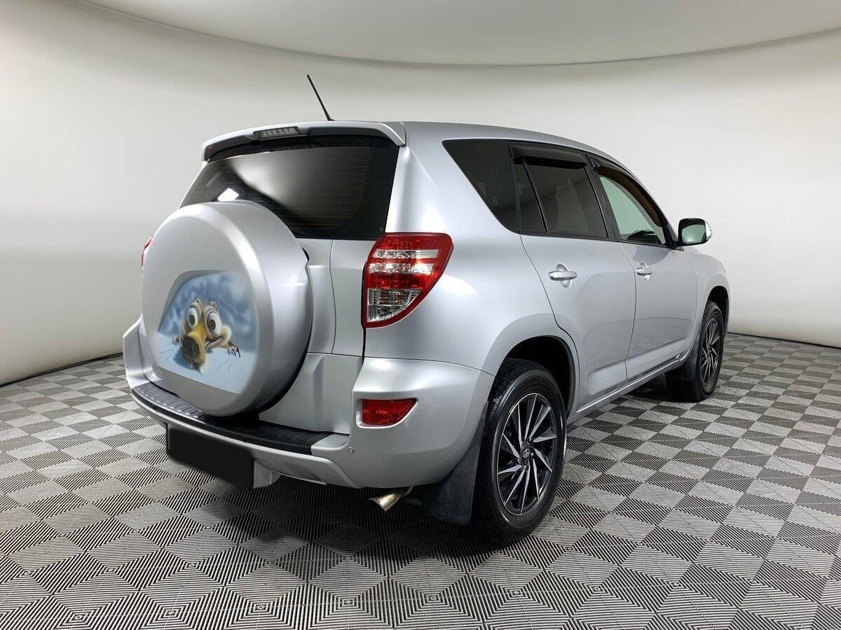 Б/У Тойота Рав4 2010 года. Фото: #4