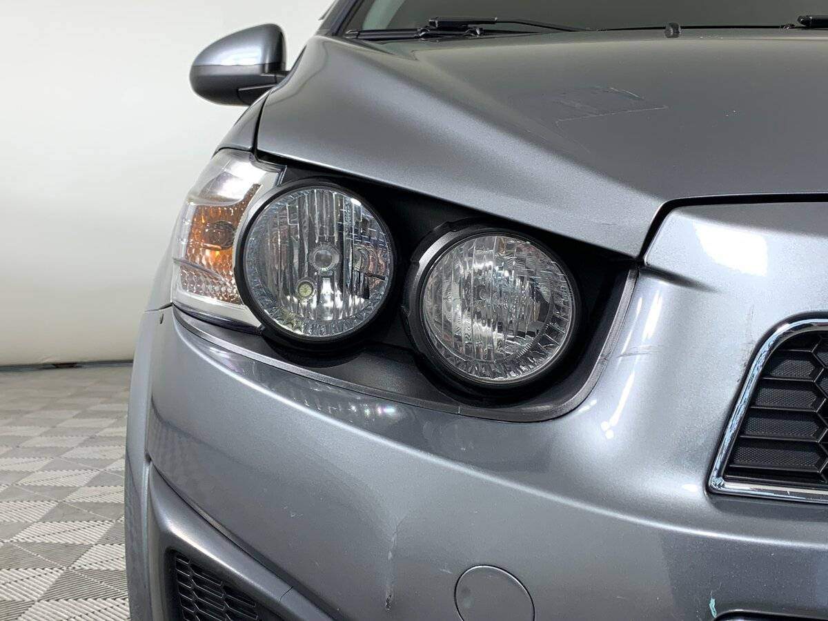 Б/У Шевроле Авео 2014 года. Фото: #9