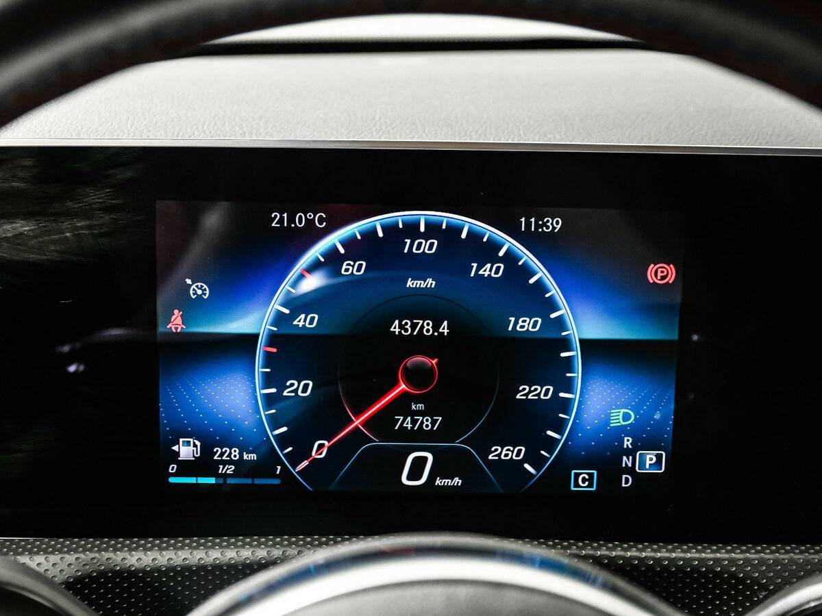 Б/У Мерседес-Бенц КЛА 2019 года. Фото: #9