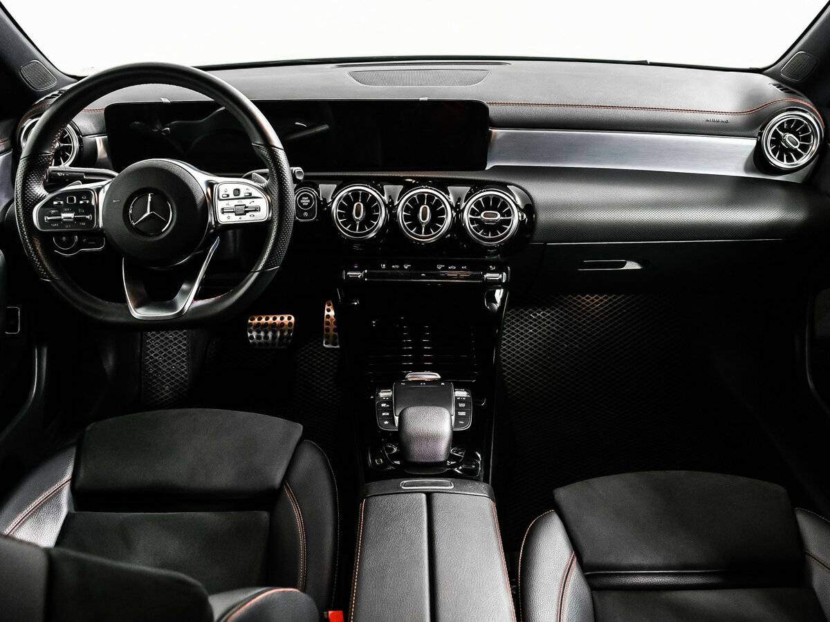 Б/У Мерседес-Бенц КЛА 2020 года. Фото: #10