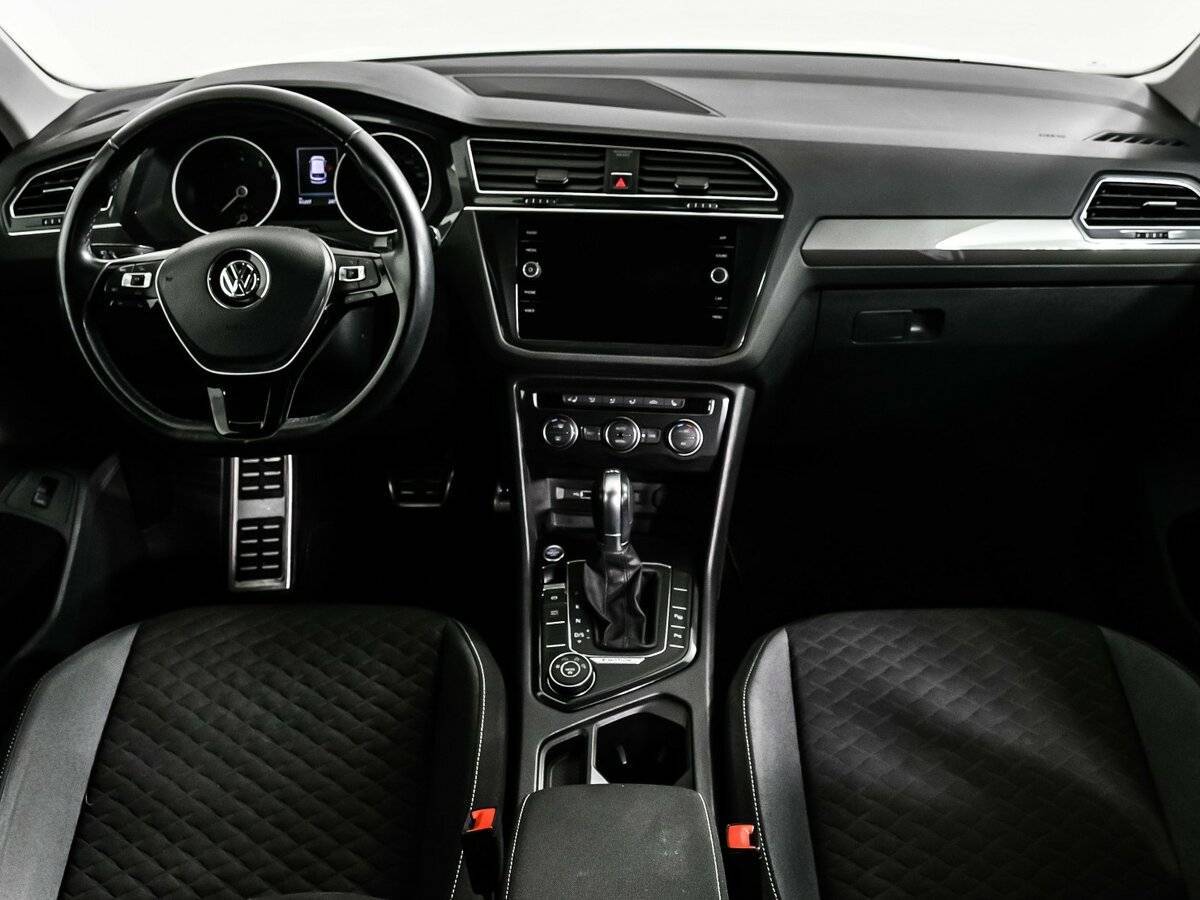 Б/У Фольксваген Тигуан 2018 года. Фото: #12