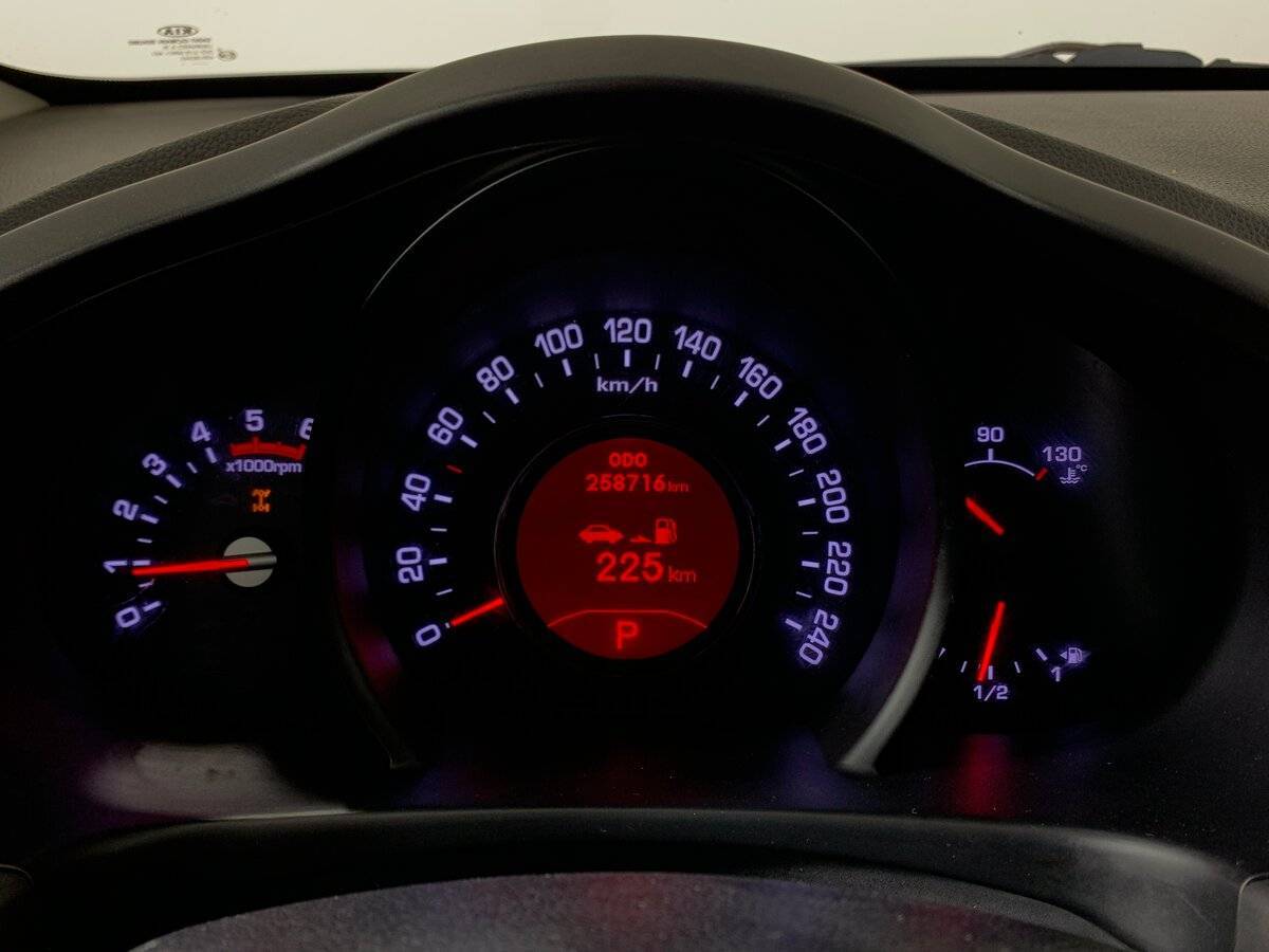 Б/У Киа Спортейдж 2011 года. Фото: #13