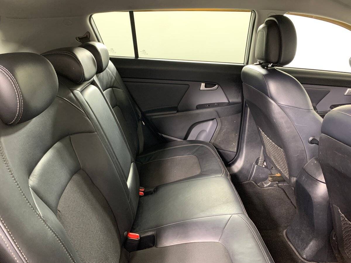 Б/У Киа Спортейдж 2011 года. Фото: #15