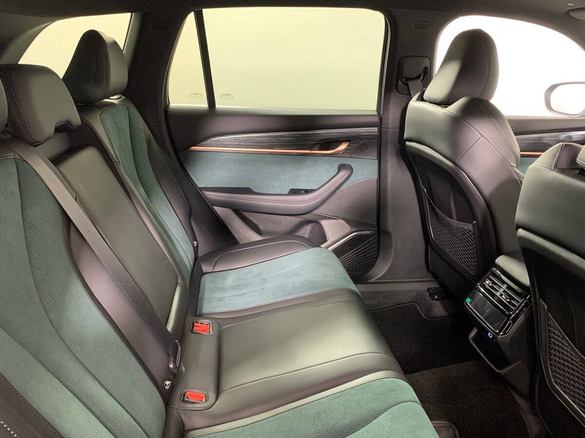 Б/У Джили Монжаро 2023 года. Фото: #16