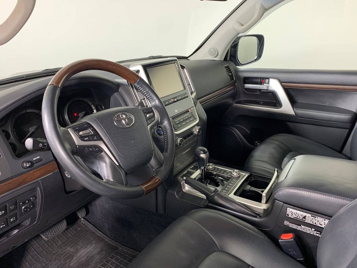 Б/У Тойота Лэнд Крузер 2016 года. Фото: #10