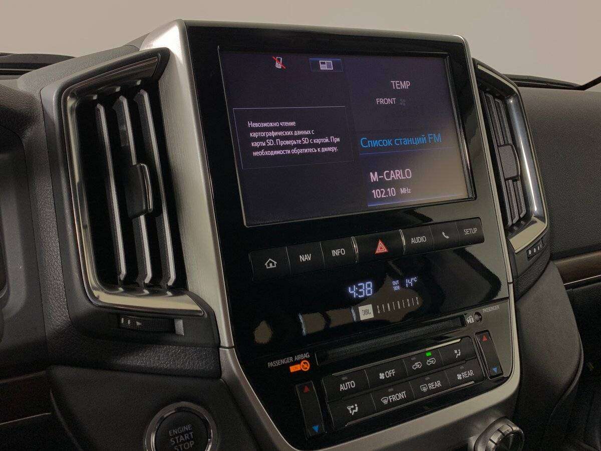 Б/У Тойота Лэнд Крузер 2016 года. Фото: #14