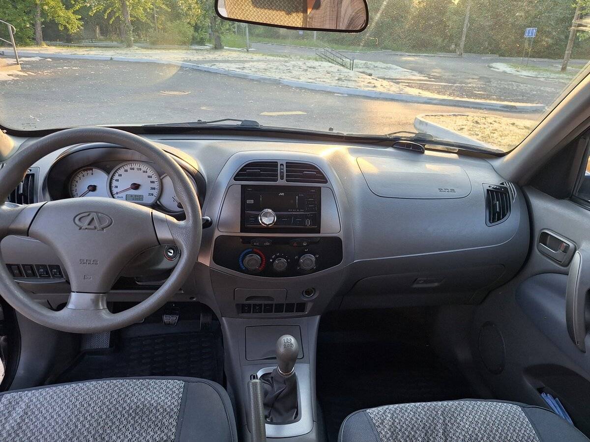 Б/У Чери Тигго (Т11) 2010 года. Фото: #3