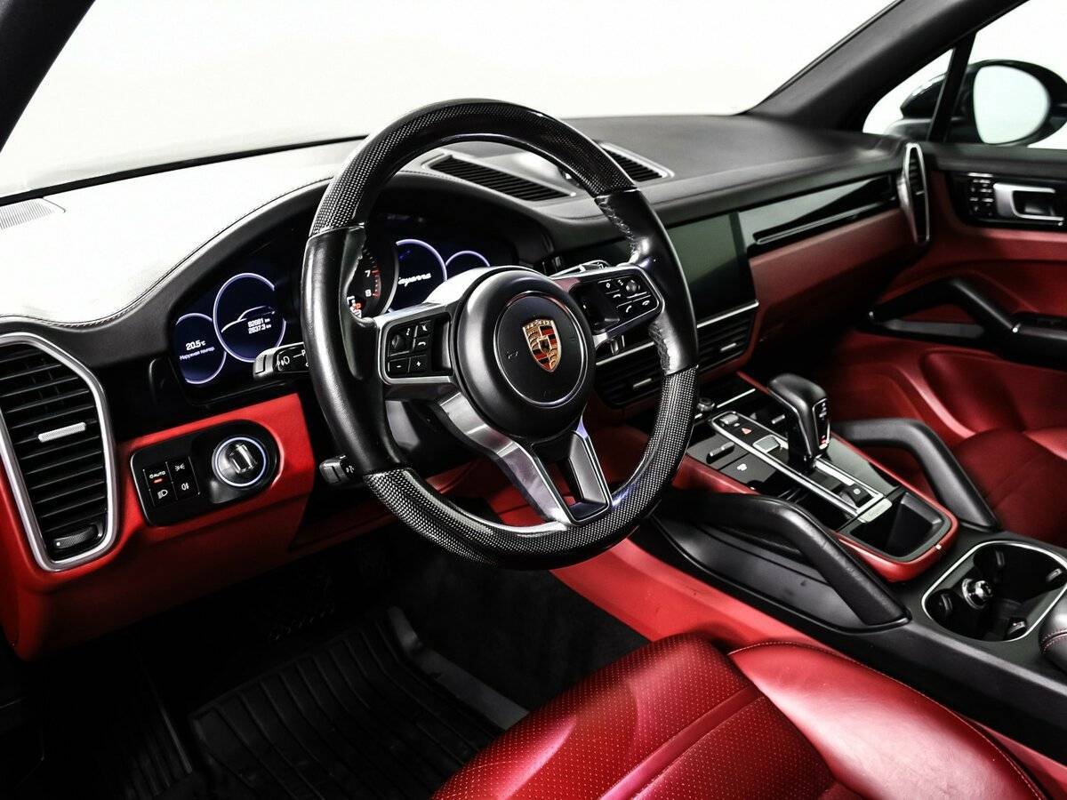 Б/У Порш Кайен 2018 года. Фото: #12