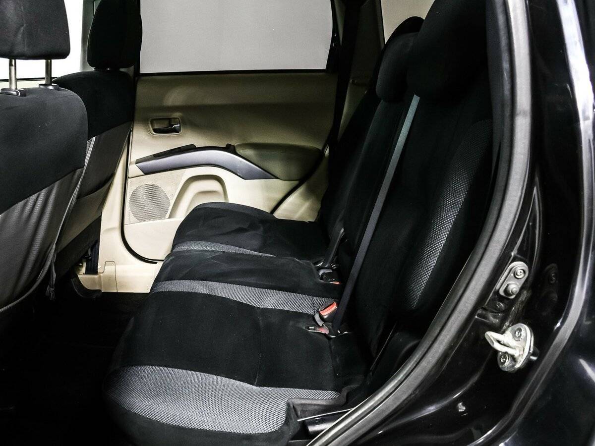 Б/У Митсубиши Оутлэндер 2008 года. Фото: #11