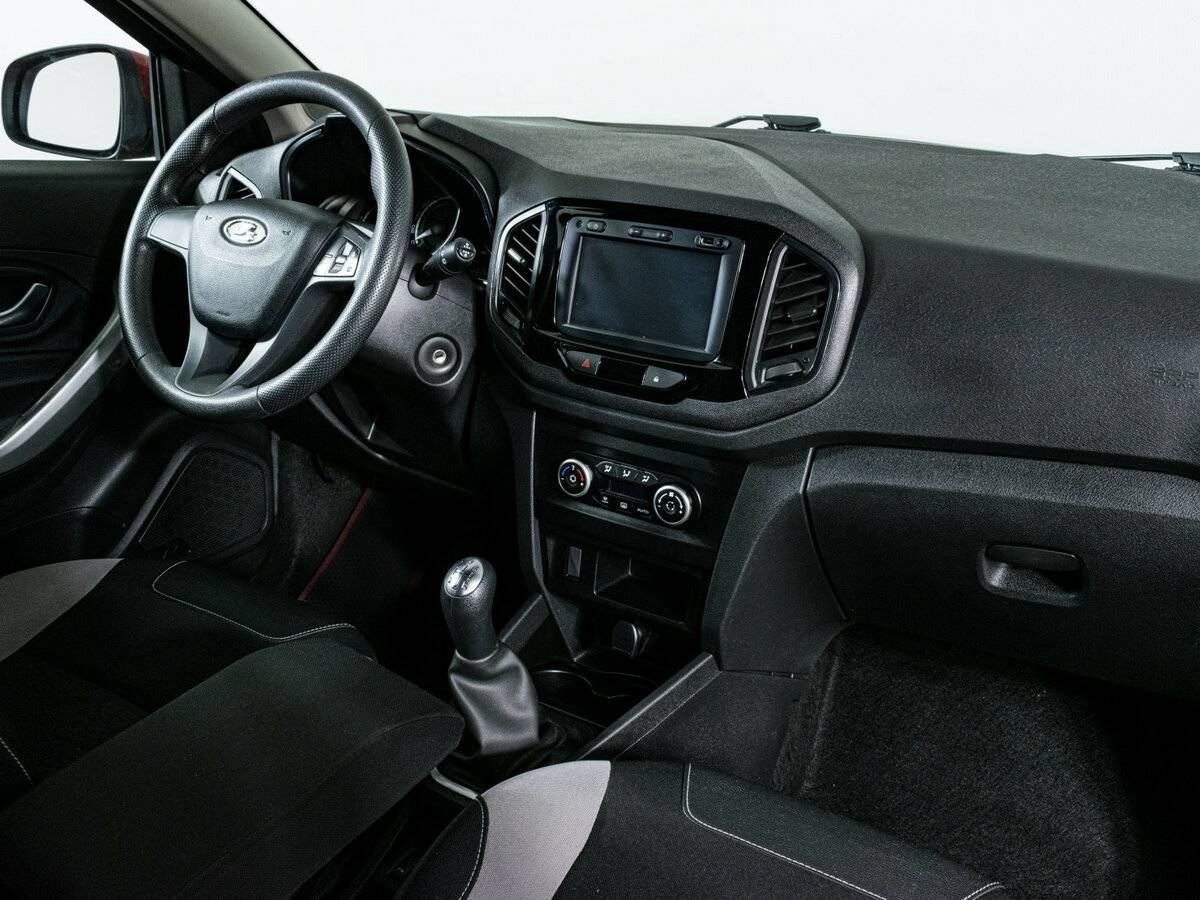 Б/У Лада (ВАЗ) ИКСРЭЙ 2016 года. Фото: #9