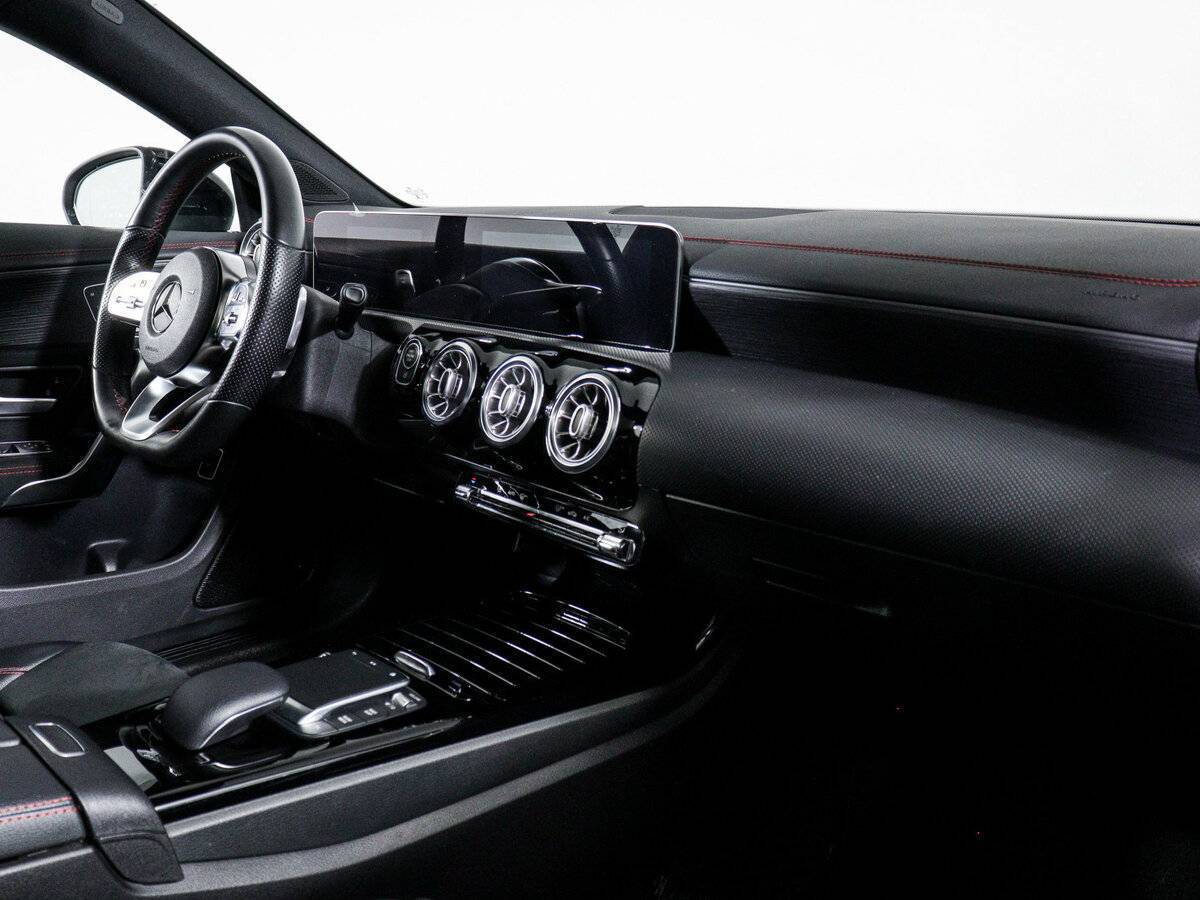 Б/У Мерседес-Бенц КЛА 2019 года. Фото: #8