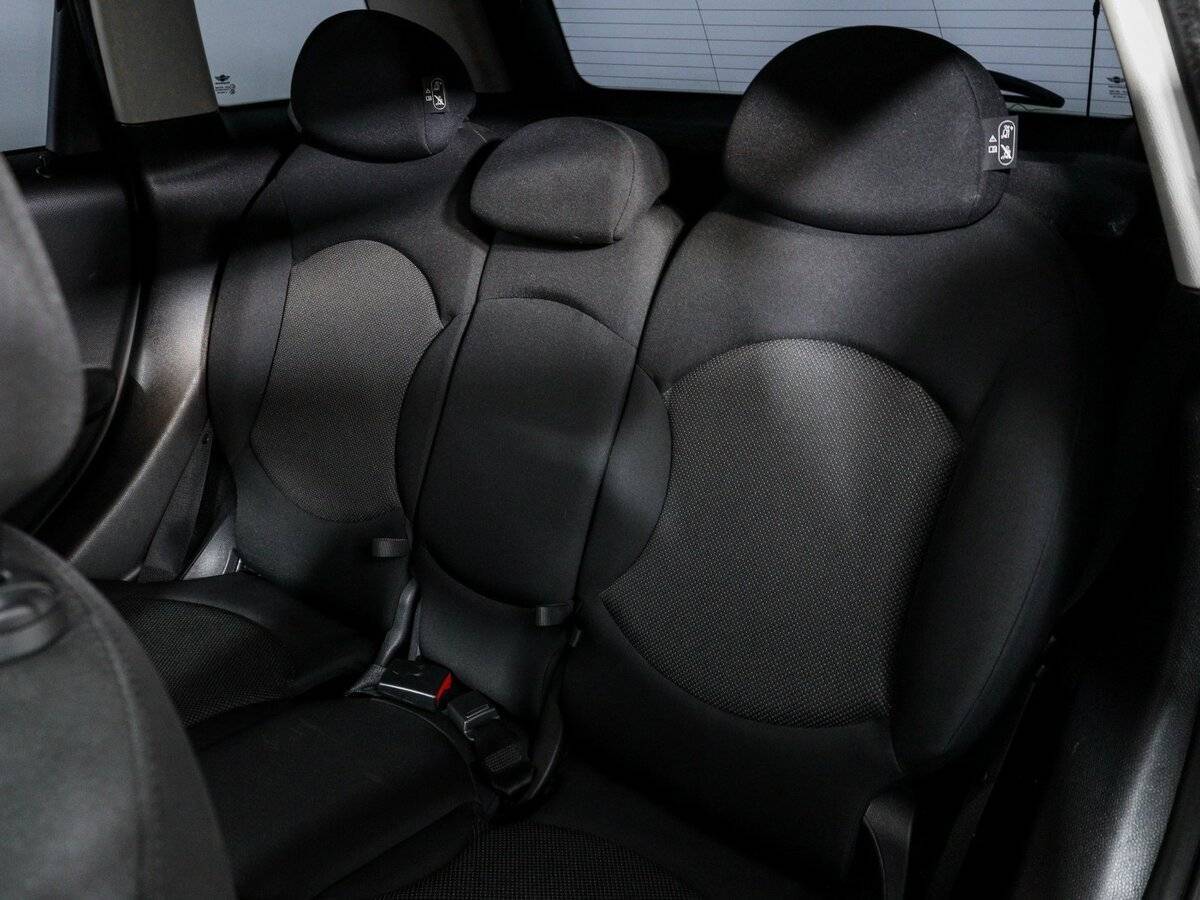 Б/У Мини Каунтримэн 2013 года. Фото: #9