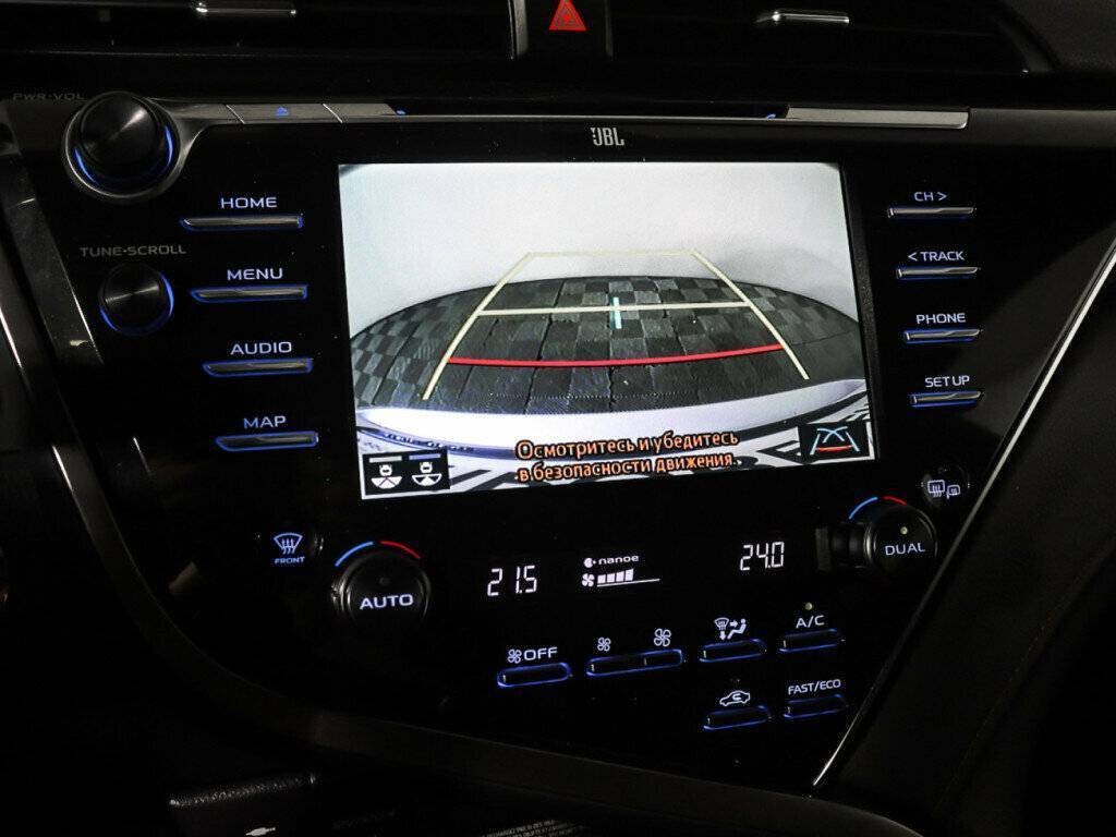 Б/У Тойота Камри 2018 года. Фото: #16