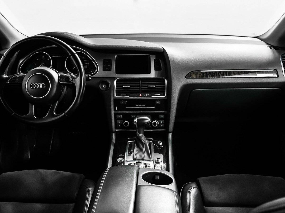 Б/У Ауди К7 2014 года. Фото: #10