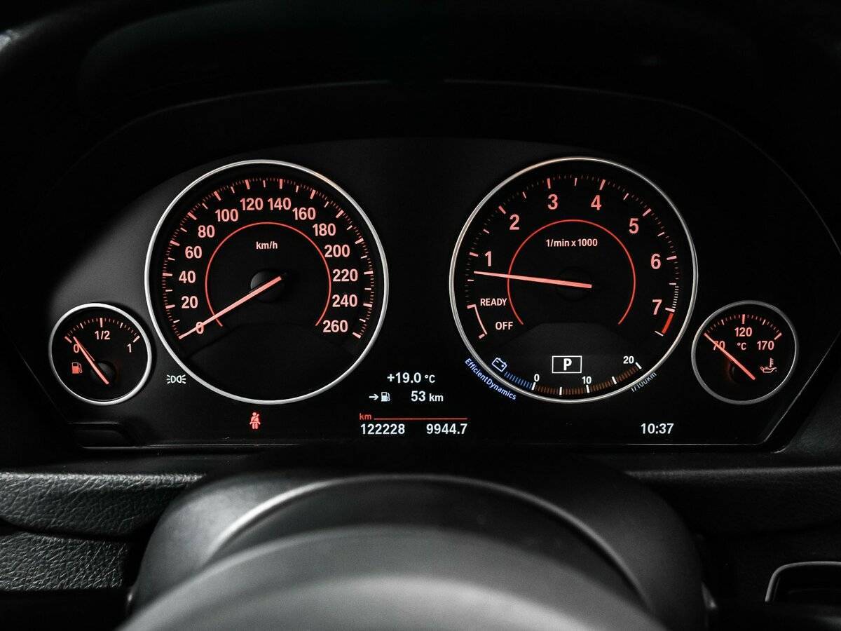 Б/У БМВ 3 серии 2016 года. Фото: #9