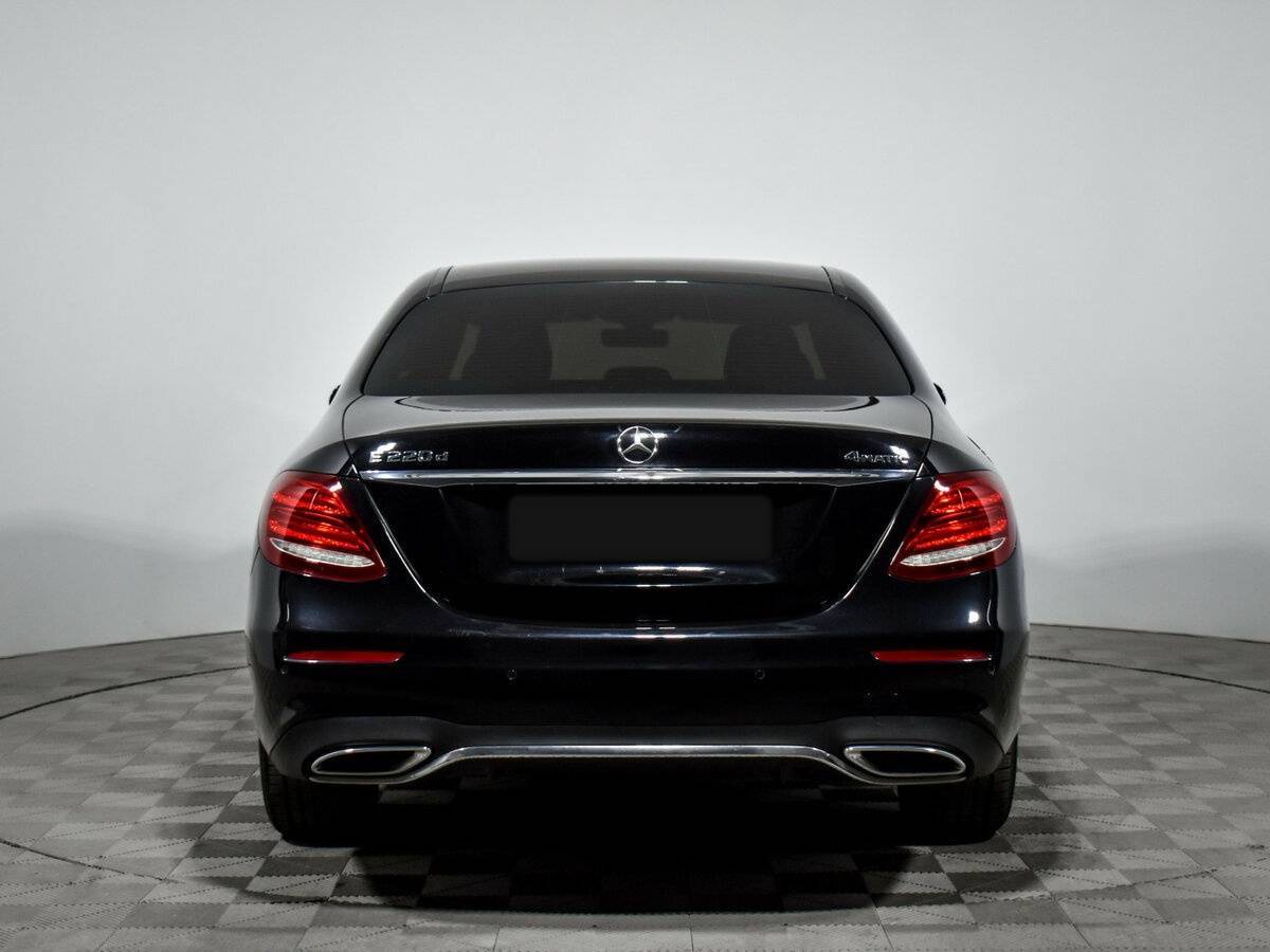 Б/У Мерседес-Бенц Е-Класс 2020 года. Фото: #5