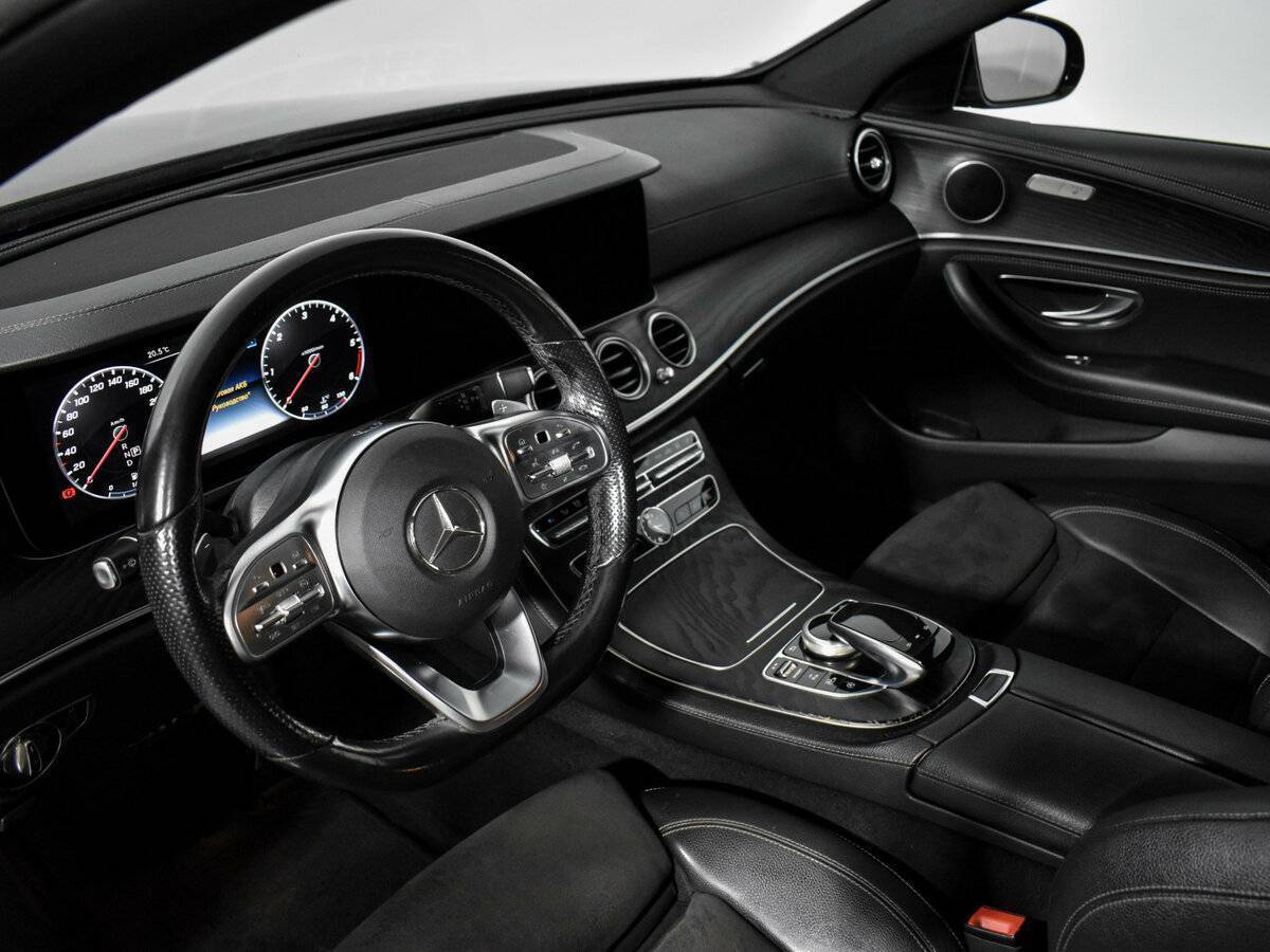 Б/У Мерседес-Бенц Е-Класс 2020 года. Фото: #8