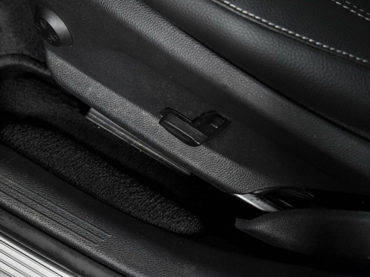 Б/У Мерседес-Бенц Е-Класс 2020 года. Фото: #10