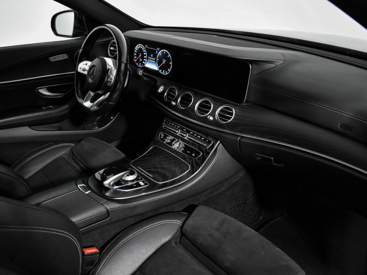 Б/У Мерседес-Бенц Е-Класс 2020 года. Фото: #14