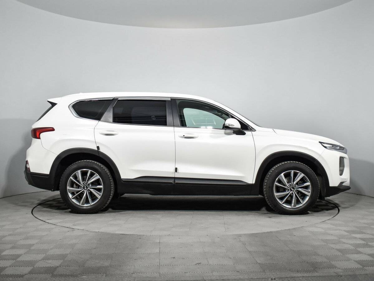 Б/У Хендай Санта Фе 2018 года. Фото: #3