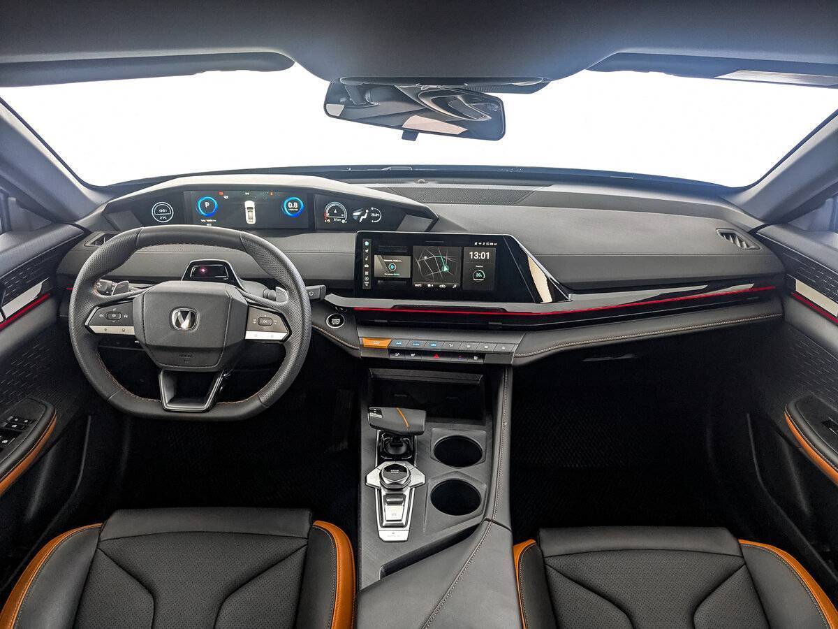 Б/У Чанган УНИ-В 2024 года. Фото: #13