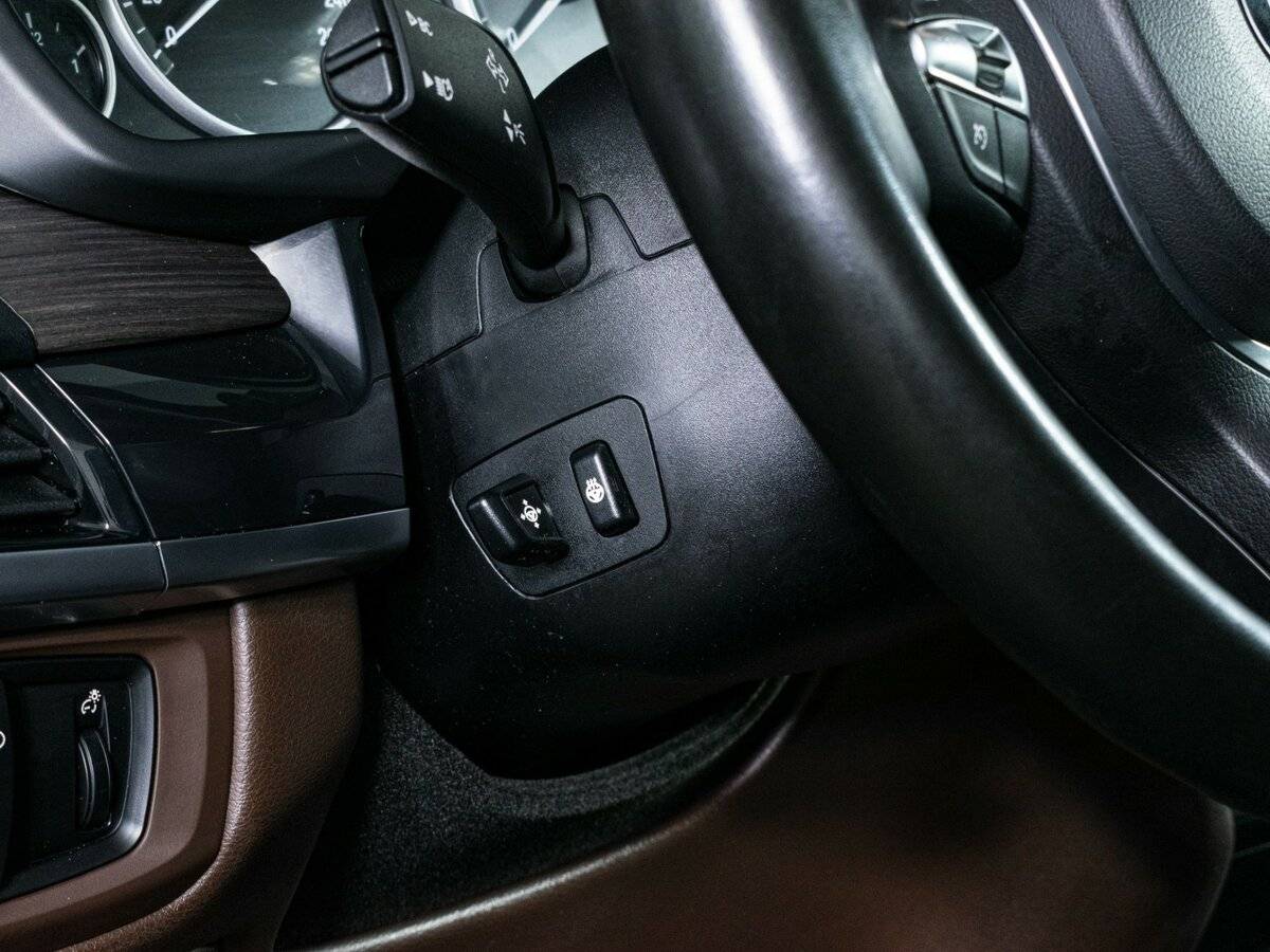 Б/У БМВ Икс5 2017 года. Фото: #16