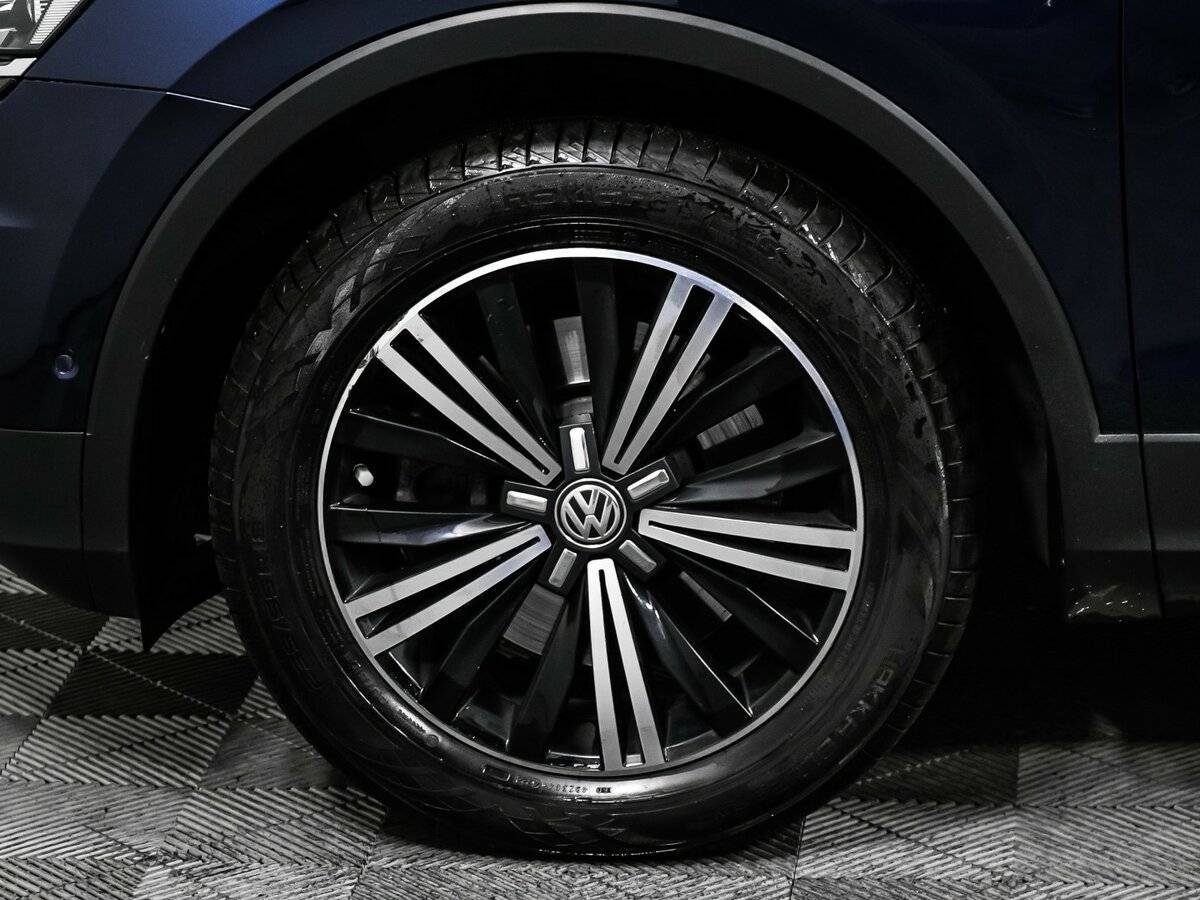 Б/У Фольксваген Тигуан 2017 года. Фото: #13