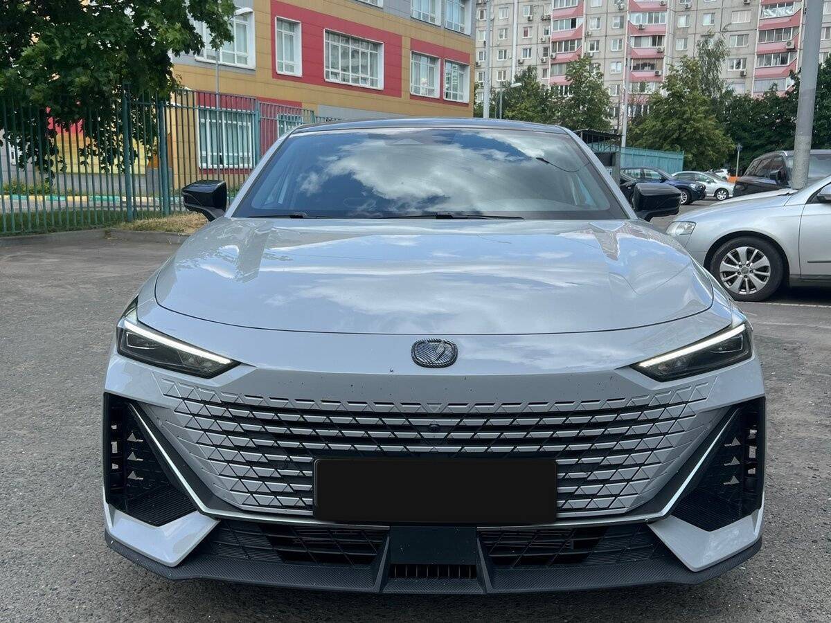 Б/У Чанган УНИ-В 2024 года. Фото: #2