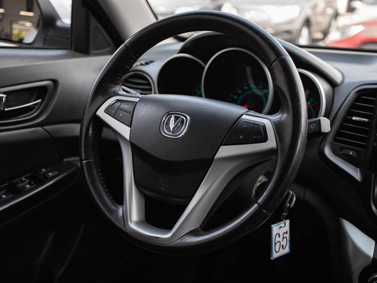 Б/У Чанган Eado 2014 года. Фото: #14