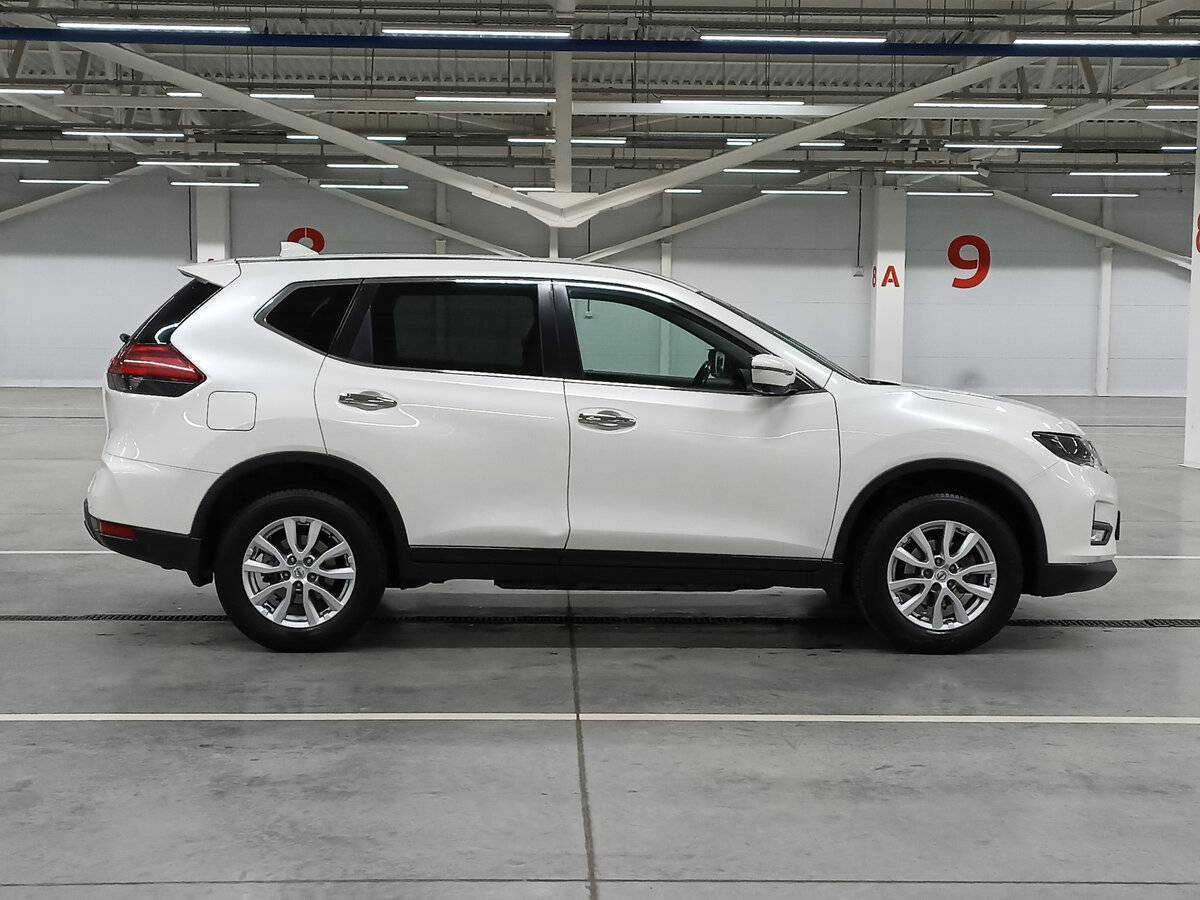 Б/У Ниссан Икс-Трейл 2021 года. Фото: #3