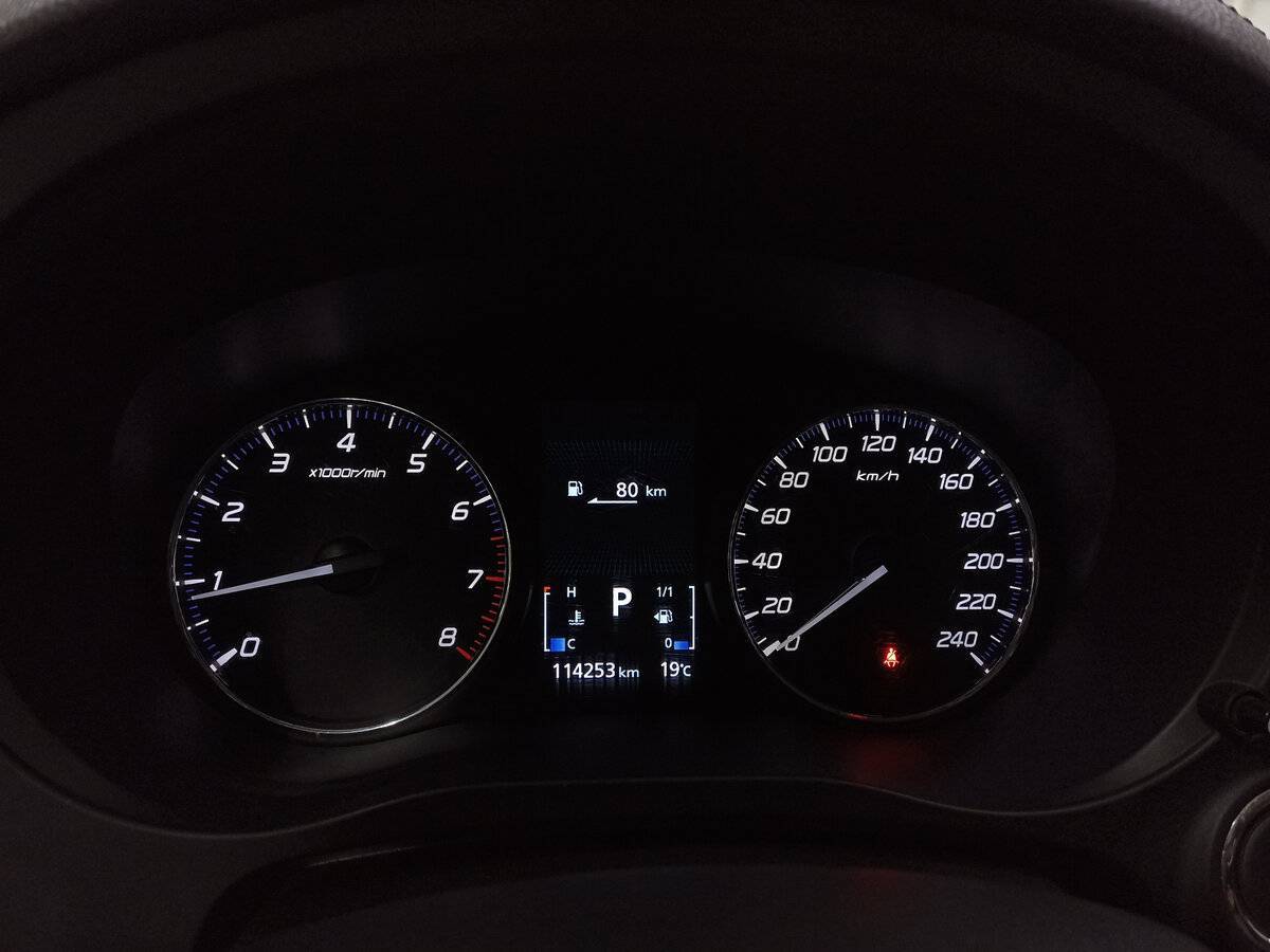 Б/У Митсубиши Оутлэндер 2020 года. Фото: #12