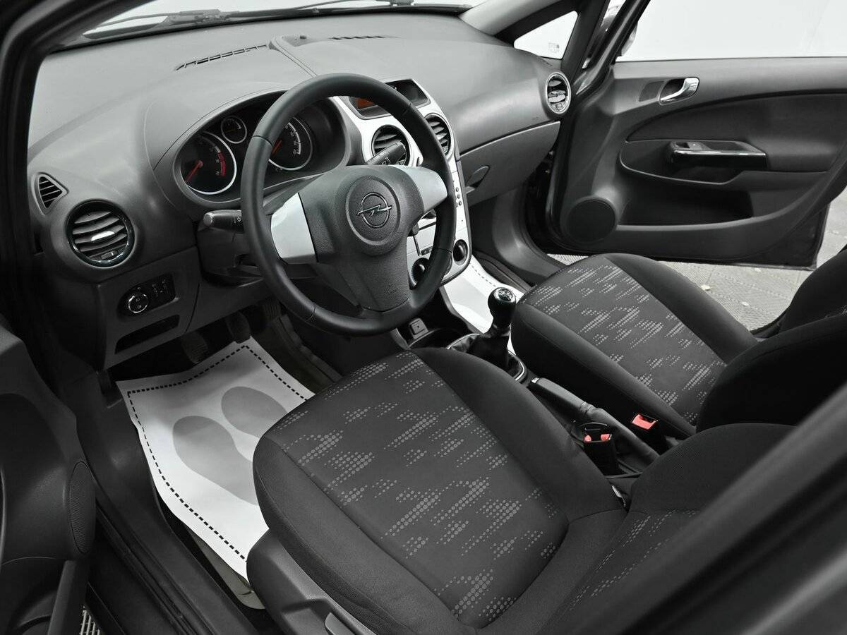 Б/У Опель Корса 2011 года. Фото: #7