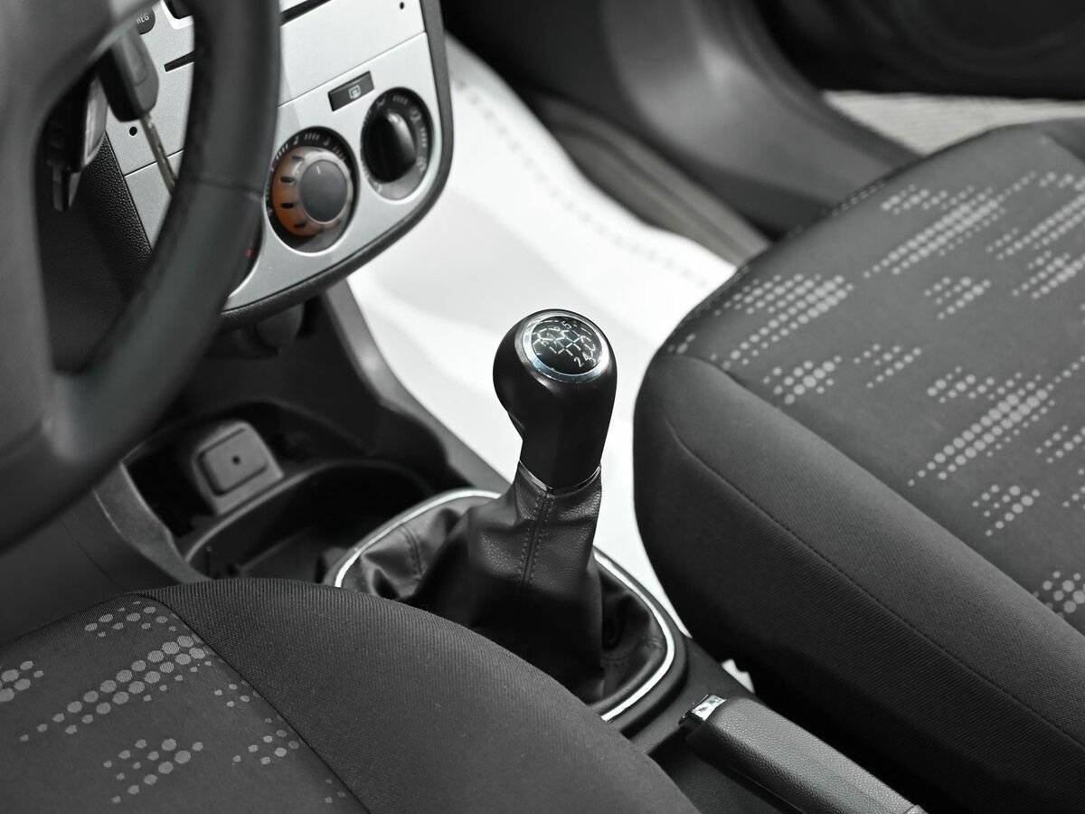 Б/У Опель Корса 2011 года. Фото: #9