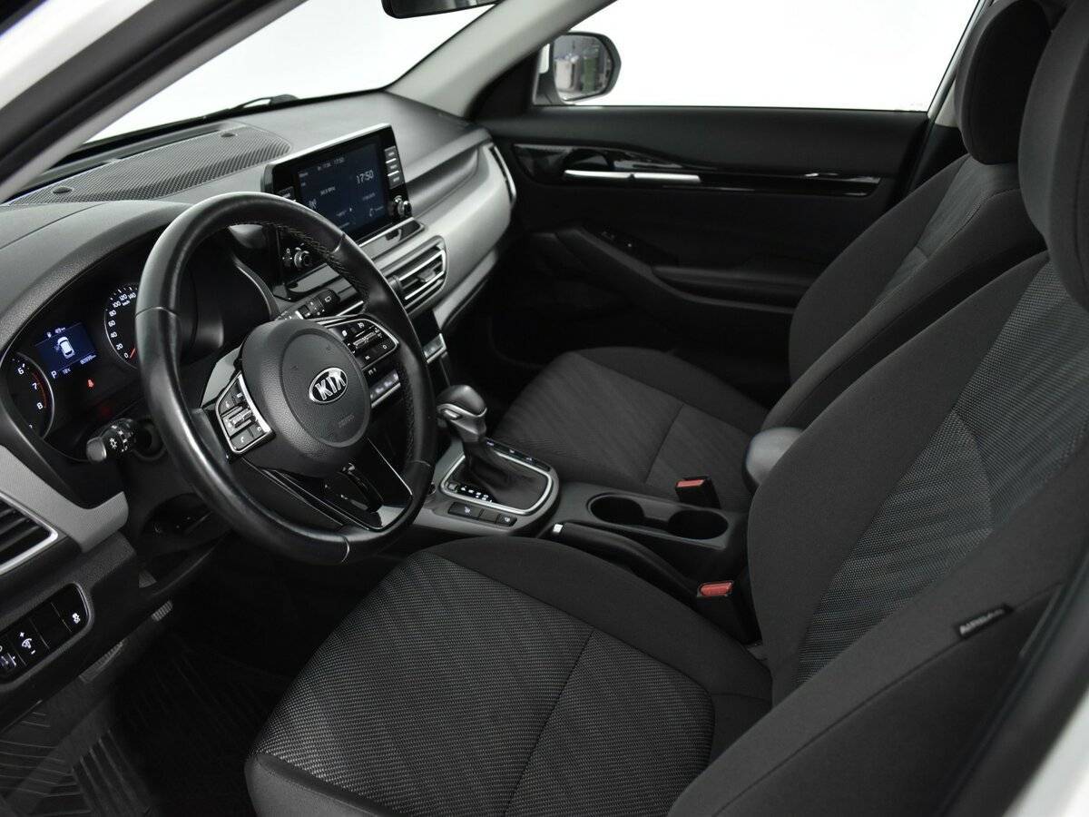 Б/У Киа Сельтос 2021 года. Фото: #8