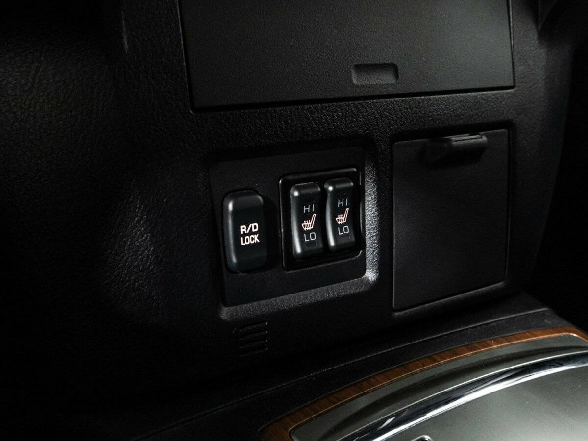 Б/У Митсубиши Паджеро 2007 года. Фото: #21