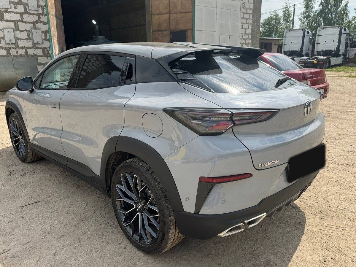 Б/У Чанган УНИ-Т 2023 года. Фото: #3