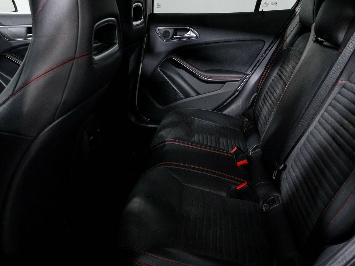 Б/У Мерседес-Бенц ГЛА 2014 года. Фото: #8