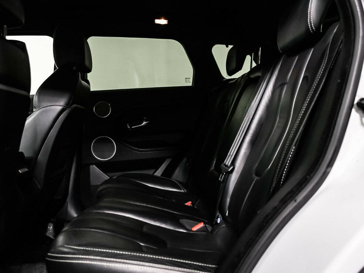 Б/У Лэнд Ровер Рэнж Ровер Эвок 2015 года. Фото: #12