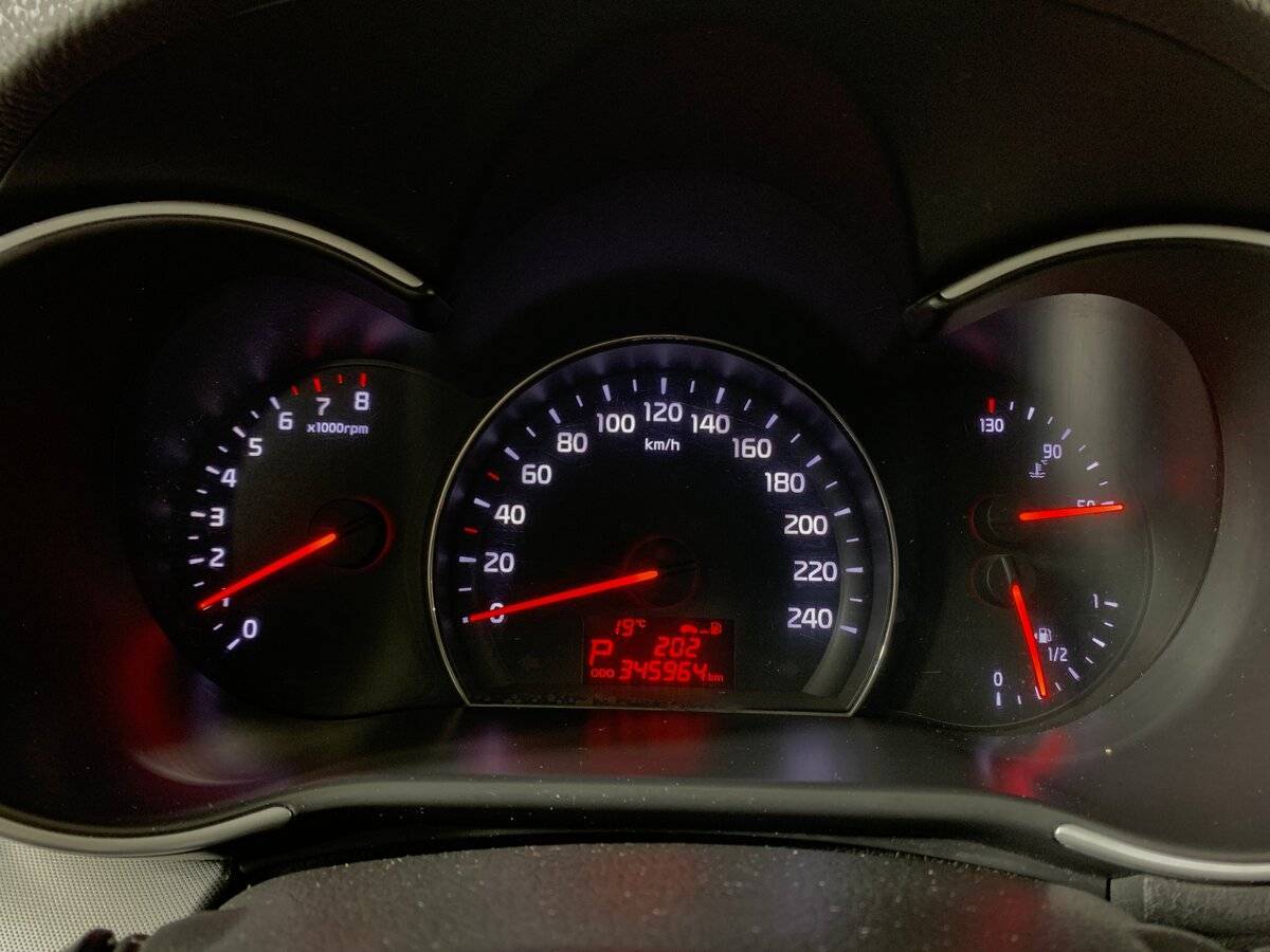 Б/У Киа Соренто 2014 года. Фото: #13