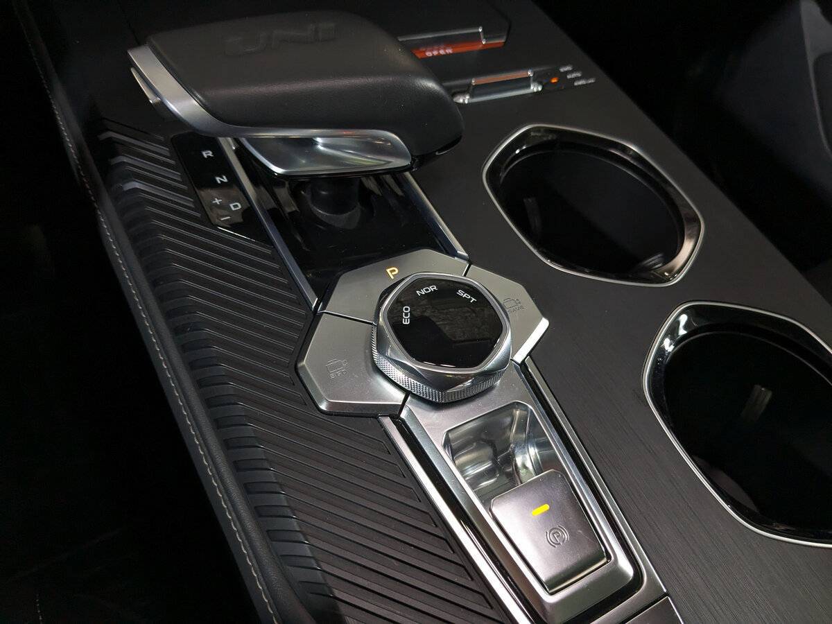 Б/У Чанган УНИ-К 2023 года. Фото: #24