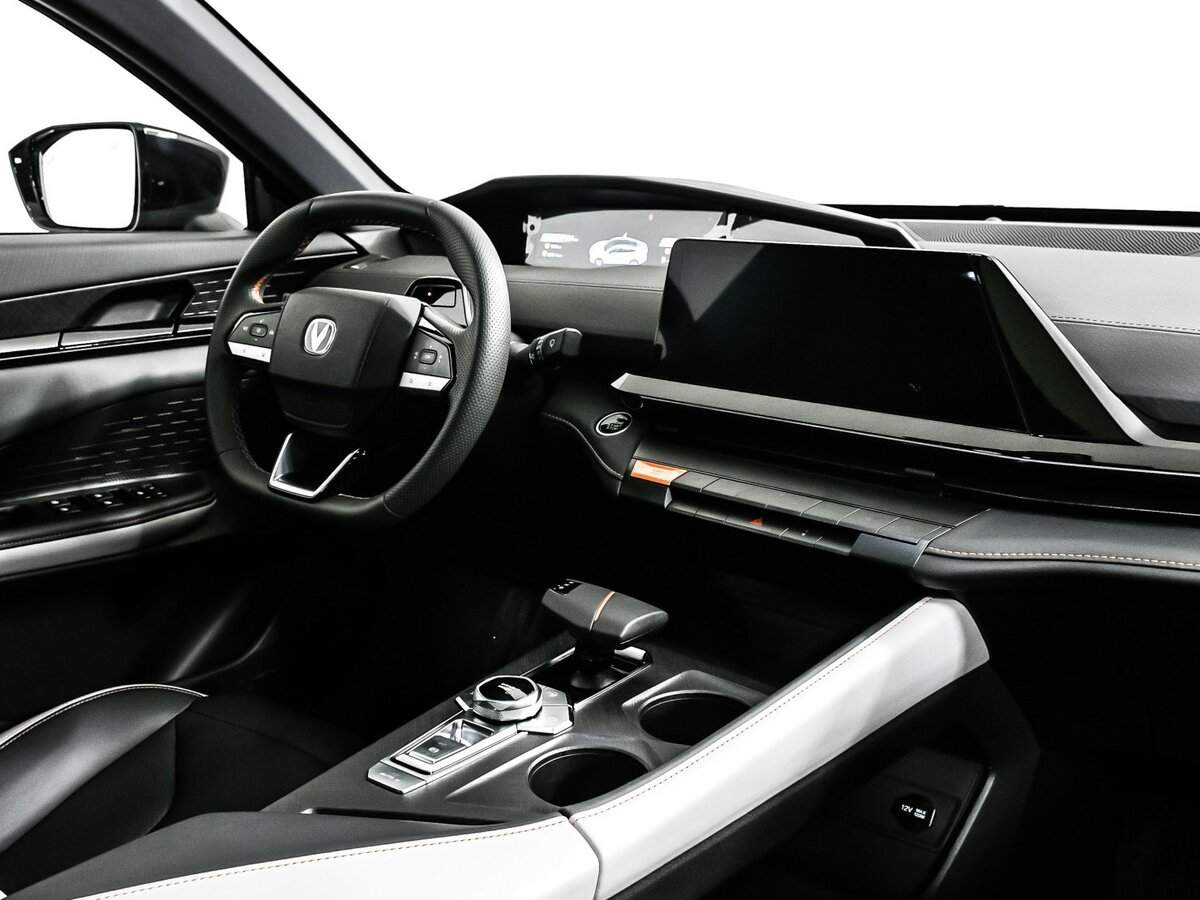 Б/У Чанган УНИ-В 2024 года. Фото: #8