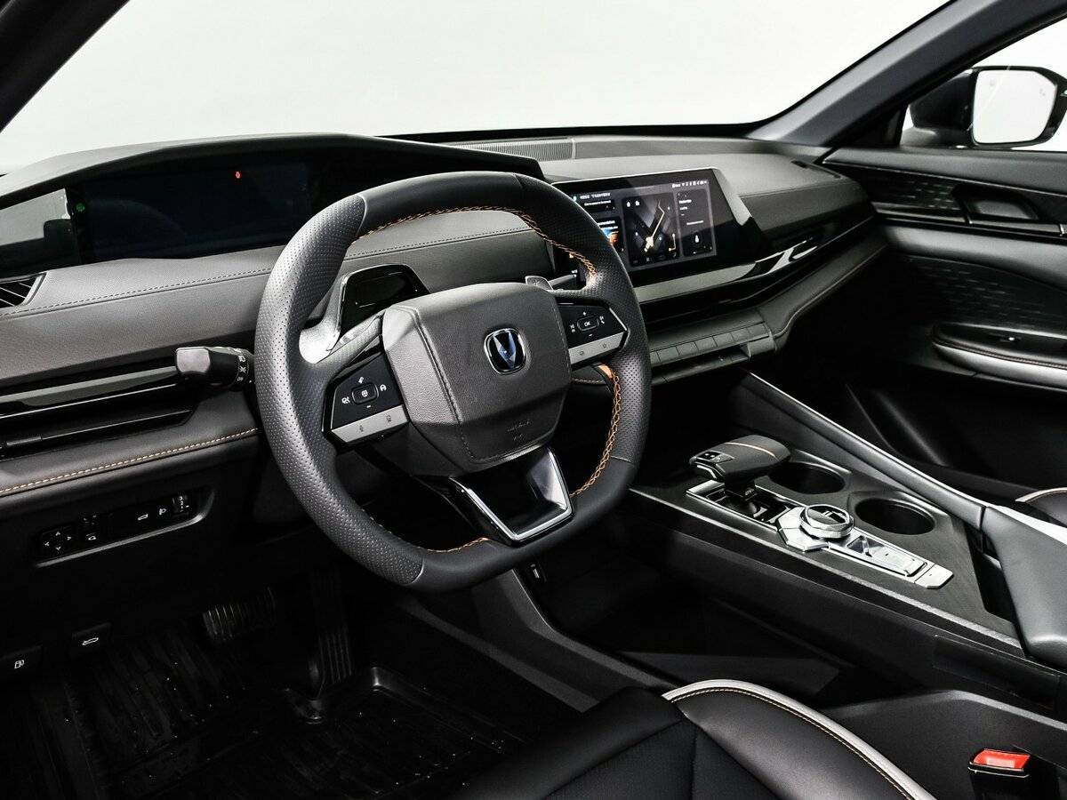 Б/У Чанган УНИ-В 2024 года. Фото: #12