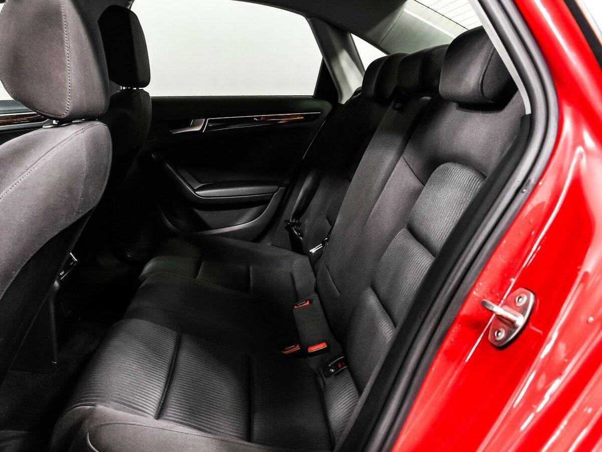 Б/У Ауди А4 2011 года. Фото: #11