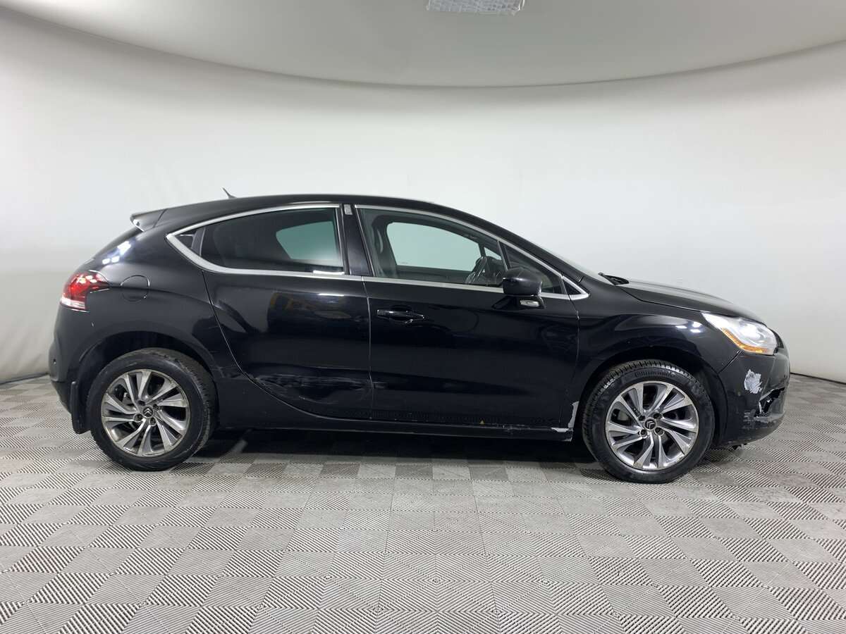 Б/У Ситроен ДС4 2013 года. Фото: #3