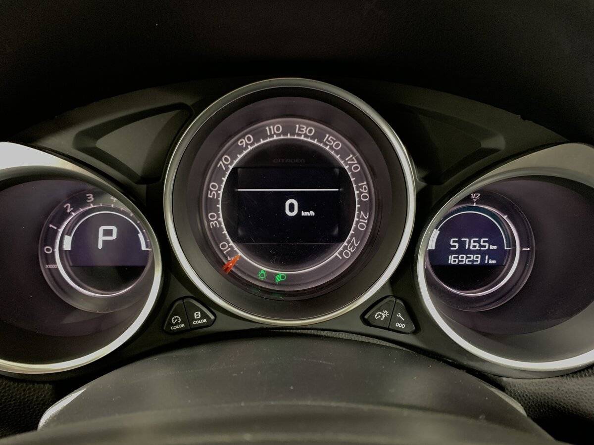 Б/У Ситроен ДС4 2013 года. Фото: #14