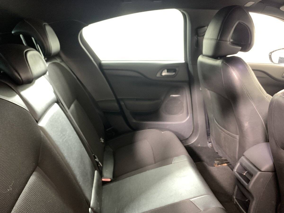 Б/У Ситроен ДС4 2013 года. Фото: #17