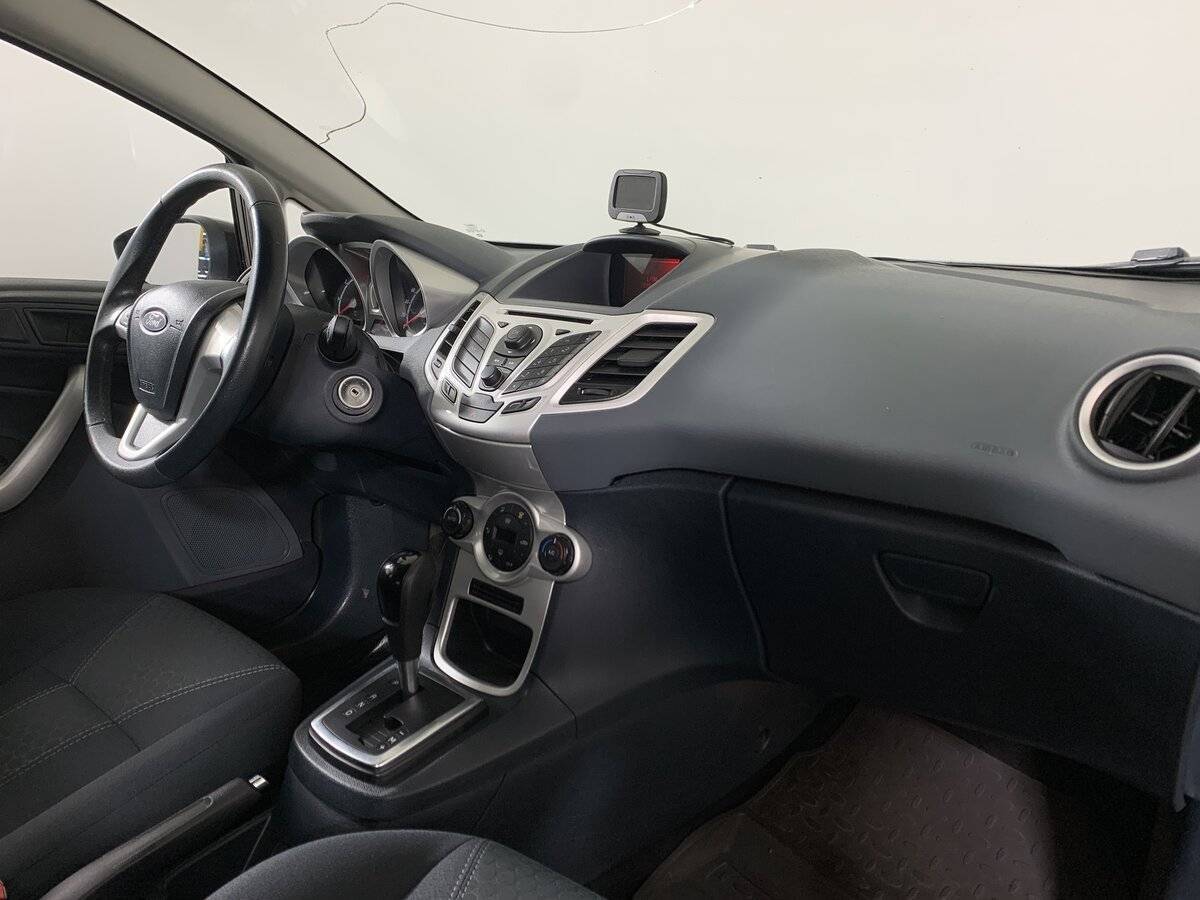 Б/У Форд Фиеста 2011 года. Фото: #13