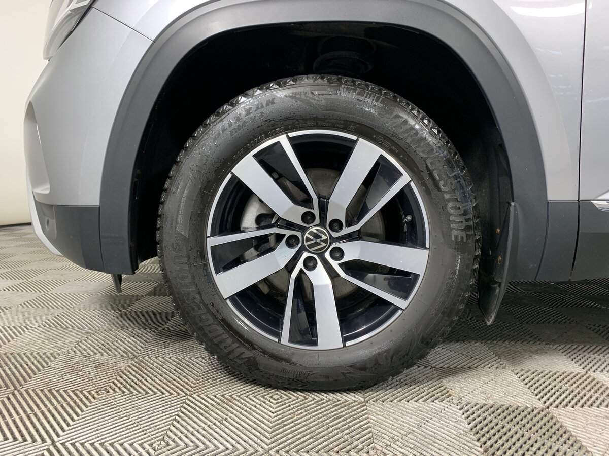 Б/У Фольксваген Терамонт 2021 года. Фото: #8