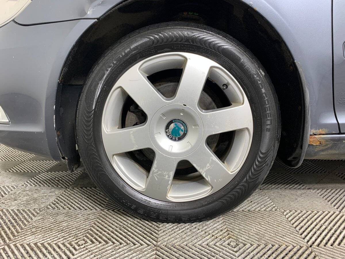 Б/У Шкода Октавия 2011 года. Фото: #8